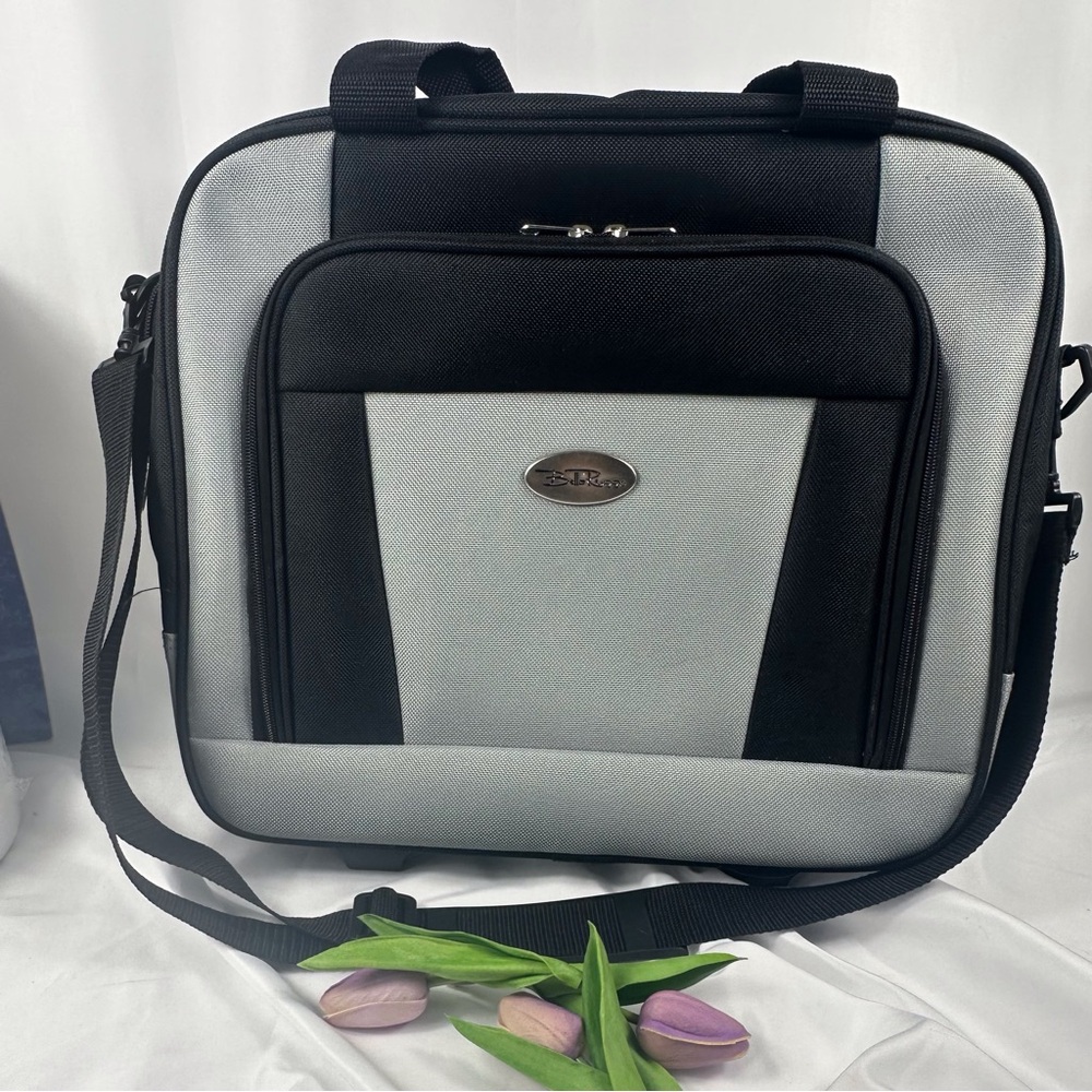 Bella Russo laptop bag Please see the description